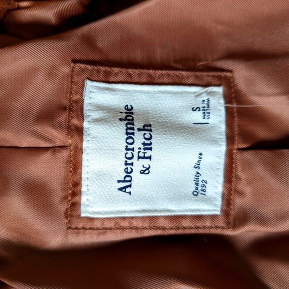 Abercrombie and Fitch faux fur jacket - Picture 4 of 4